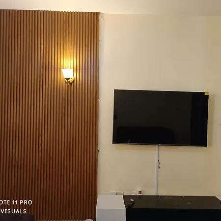 Furnished Room With Swimming Pool Near Shopping Mall Mombasa Extérieur photo