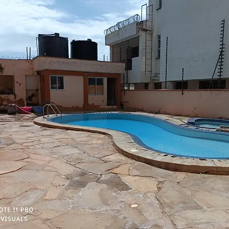 Furnished Room With Swimming Pool Near Shopping Mall Mombasa Extérieur photo