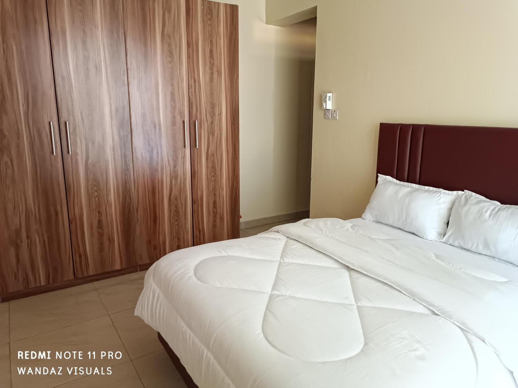 Furnished With Swimming Pool Near Shopping Mall Séjour chez l'habitant Mombasa