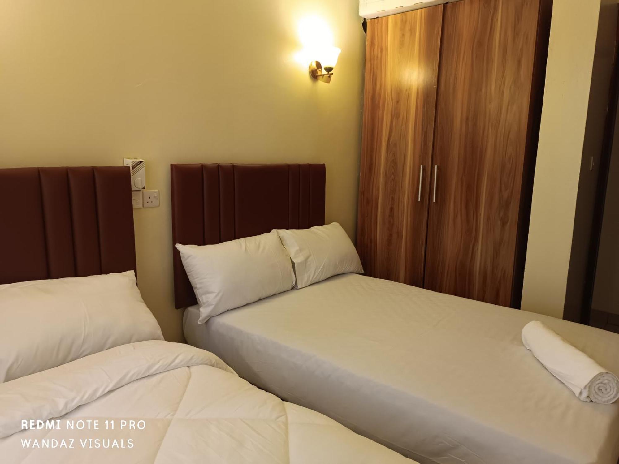 Furnished With Swimming Pool Near Shopping Mall Séjour chez l'habitant Mombasa
