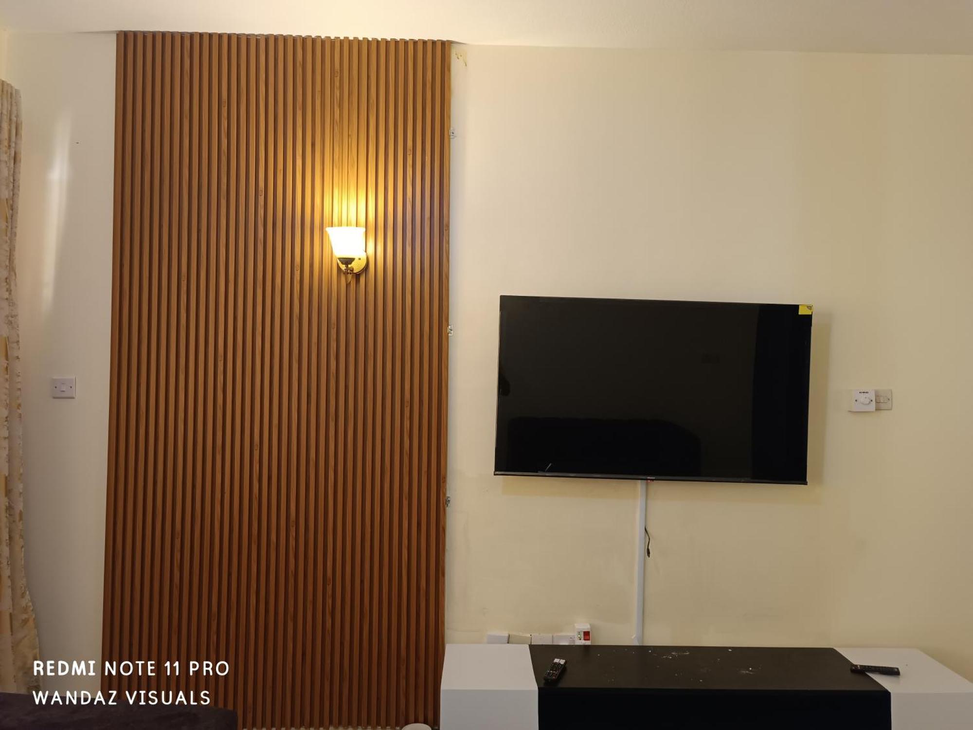 Furnished With Swimming Pool Near Shopping Mall * Mombasa