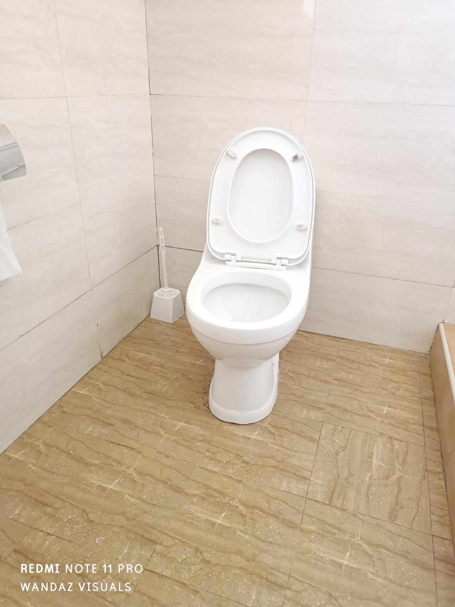 Séjour chez l'habitant Furnished With Swimming Pool Near Shopping Mall